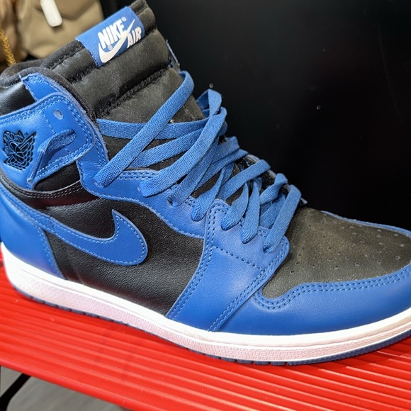 🔥🔥 Nike Air Jordan 1 Retro High OG Dark Marina Blue - Picture 4 of 9